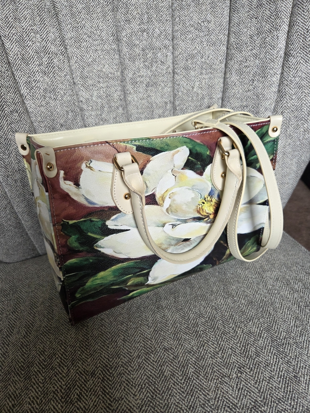 Water Lily White Floral Bag